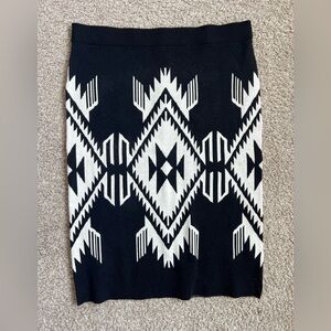 Ariat Black and White Pencil Skirt Resort Wear